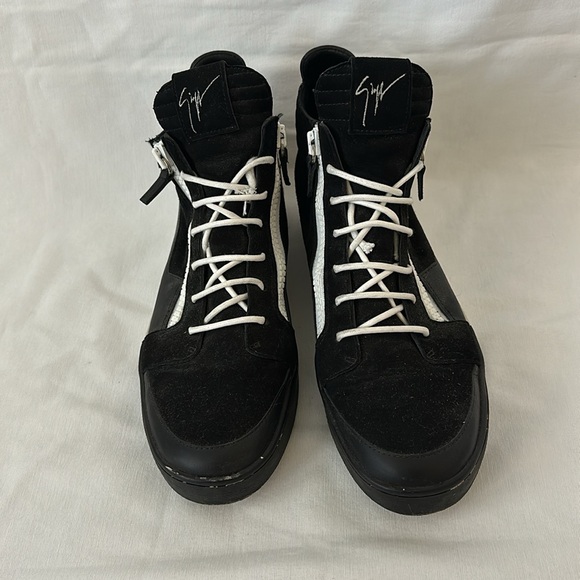 Giuseppe Zanotti High Top Sneakers - Picture 2 of 3